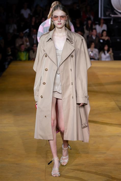 burberry 2020 vogue|Burberry Spring 2020 Ready.